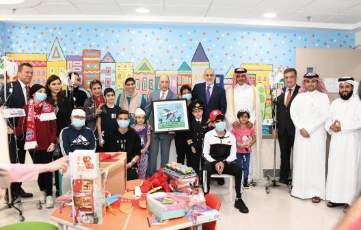 Qatar Airways Commemorates the Opening of its New Ward at KHCC