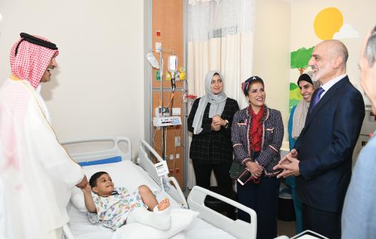 Qatar Airways Commemorates the Opening of its New Ward at KHCC