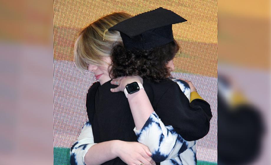 Princess Ghida Talal Graduates 100 Students from “Back-to-School” Program