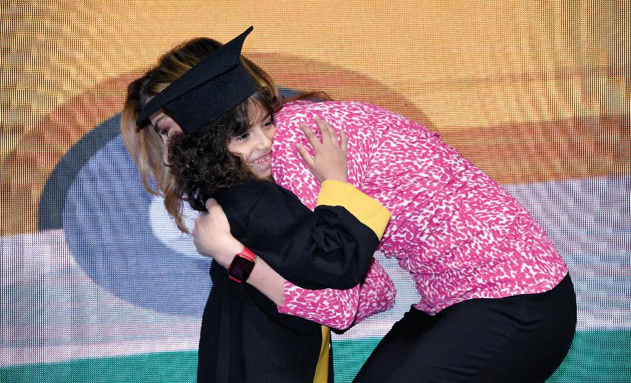 Princess Ghida Talal Graduates 100 Students from “Back-to-School” Program