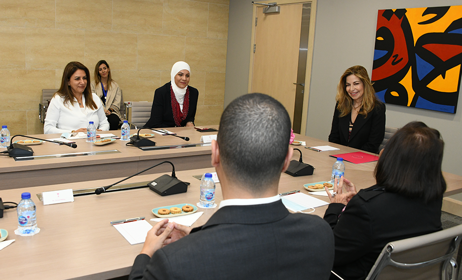 سمو الأميرة غيداء طلال تجتمع بمدرسة المشرق الدولية
