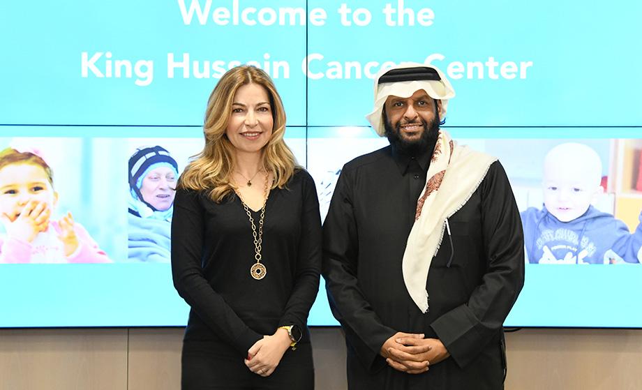 الاجتماع بالشيخ عبد العزيز بن عبد الرحمن آل ثاني