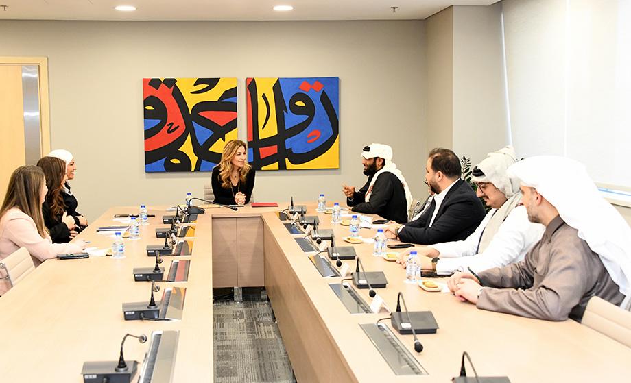 الاجتماع بالشيخ عبد العزيز بن عبد الرحمن آل ثاني