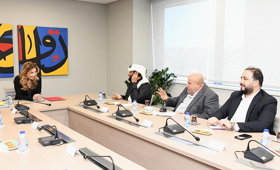 الاجتماع بالشيخ عبد العزيز بن عبد الرحمن آل ثاني