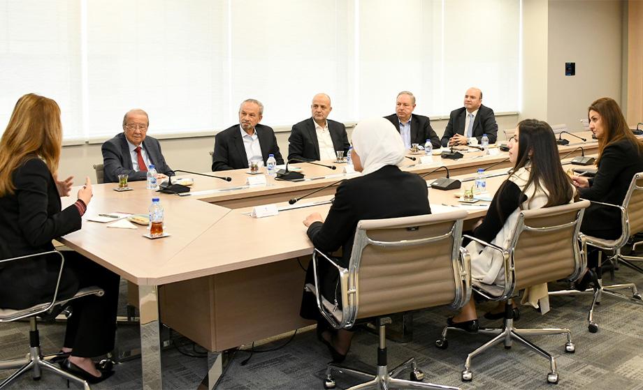 توقيع اتفاقية مع جمعية رجال الأعمال الأردنيين