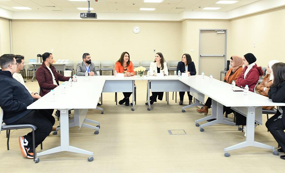 The Housing Bank Meets with Patients who Benefited from the University Scholarships