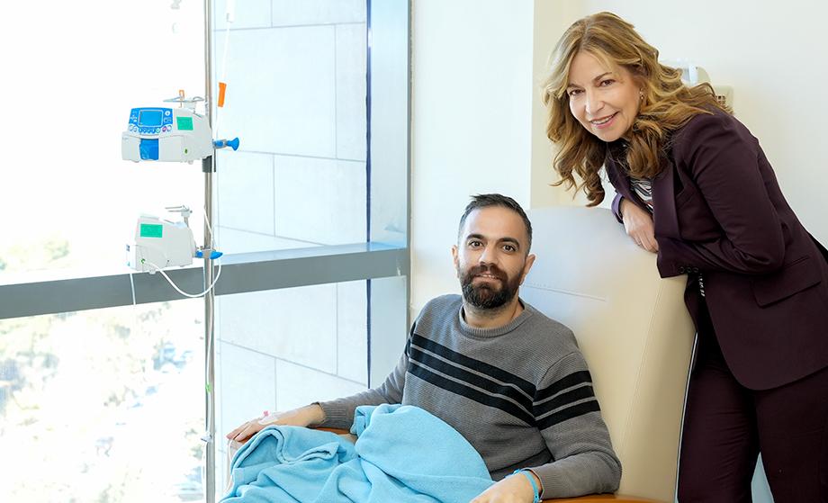 Princess Ghida Talal & Princess Rajaa bint Talal Visit KHCC’s Chemotherapy Patients