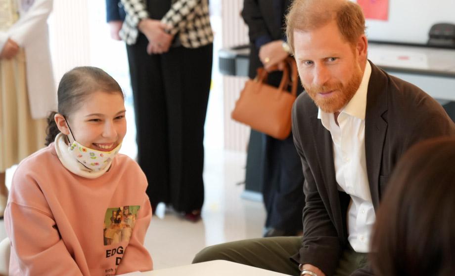 سموّ الأميرة غيداء طلال تستقبل وفدا من منظّمة الصحة العالميّة برفقة الأمراء هاري وميجان دوق ودوقة ساسكس