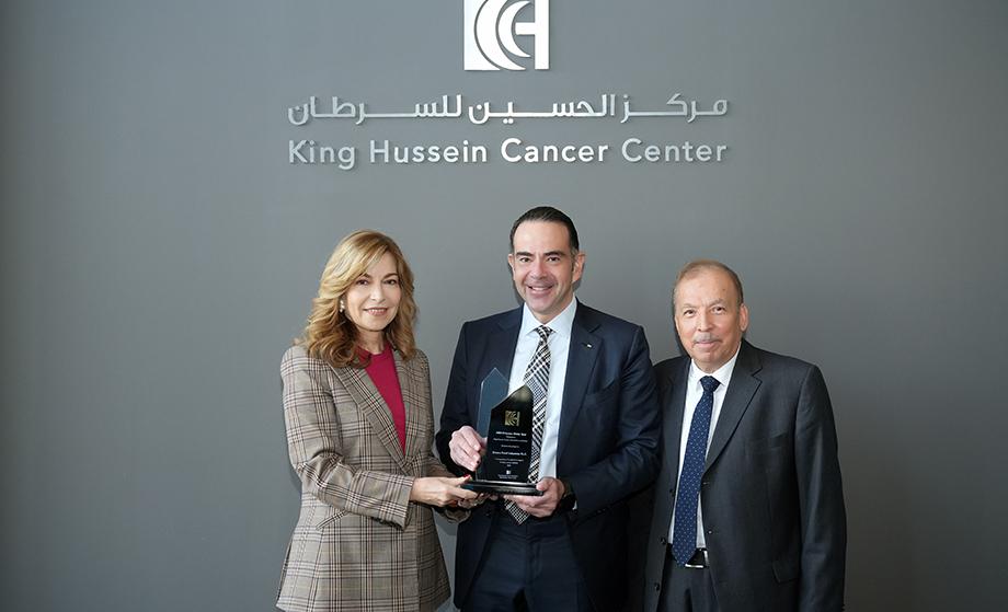 Signing Ceremony Between KHCF and Siniora to Support Living Expenses of Gaza Patients