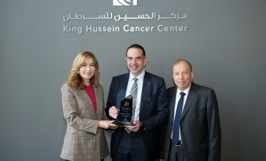 Signing Ceremony Between KHCF and Siniora to Support Living Expenses of Gaza Patients