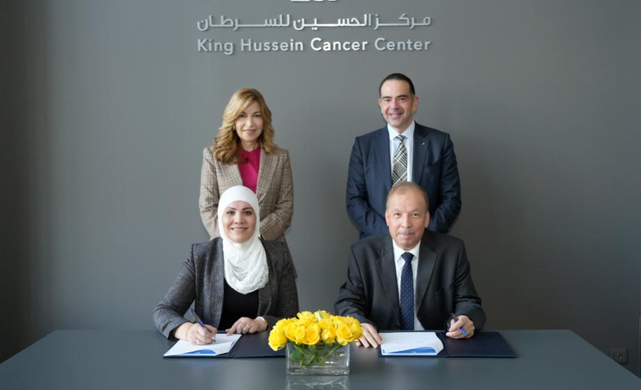 Signing Ceremony Between KHCF and Siniora to Support Living Expenses of Gaza Patients